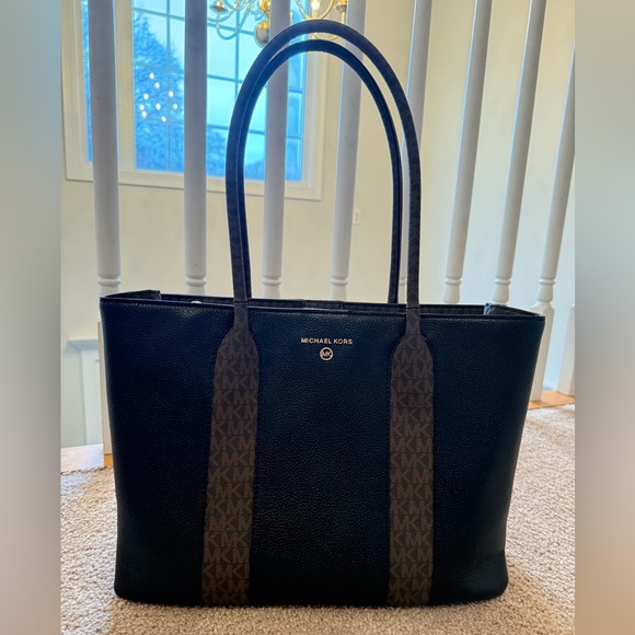 Michael Kors Pebbled Tote - Picture 1 of 12